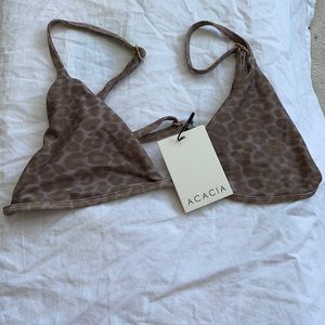 Brand new Acacia Baja top in Sahara
